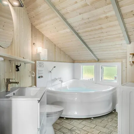 بيت للعطل In With Sauna *