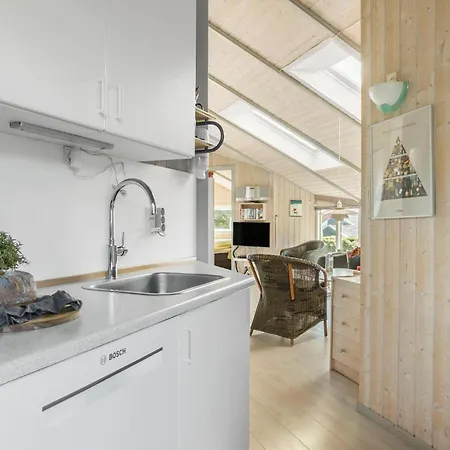 In With Sauna بيت للعطل *