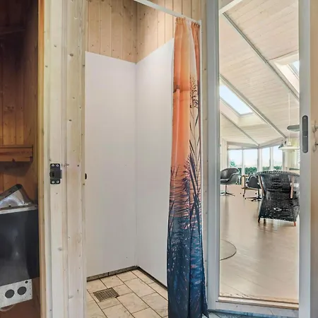 In With Sauna بيت للعطل