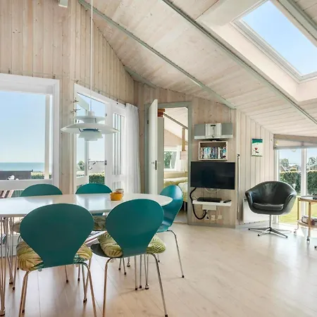 In With Sauna بيت للعطل *